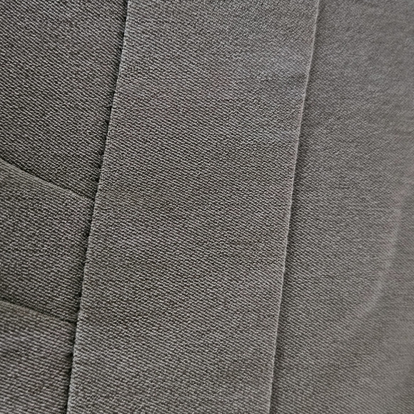 Giorgio Armany Size 14 Grey Lined Pencil Skirt - Picture 12 of 12